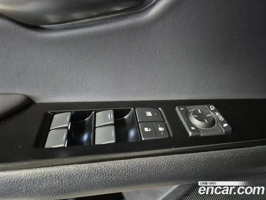Lexus UX 2023 2.0 гидро в Москве № 254345, фото 19