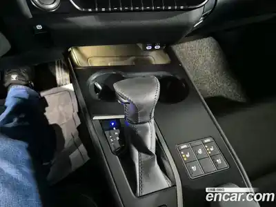 Lexus UX 2023 2.0 гидро в Москве № 254345, миниатюра 9