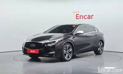 Infiniti Q30, 2017
