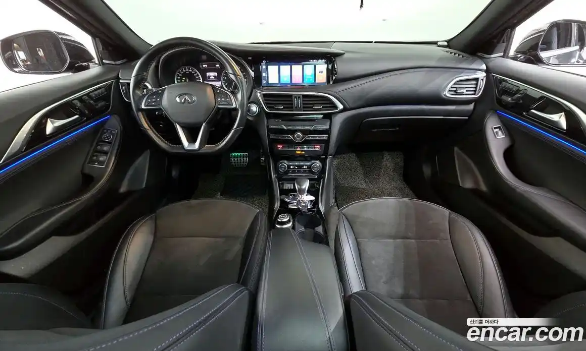 Infiniti Q30 2017 2.0 гидро в Москве № 256143, фото 7