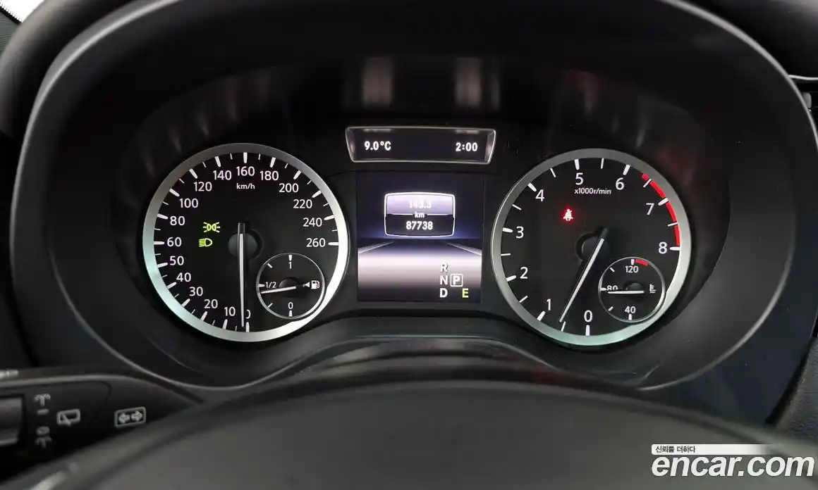 Infiniti Q30 2017 2.0 гидро в Москве № 256143, фото 8