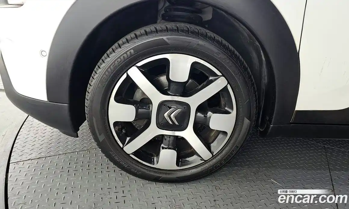 Citroen C4 Cactus 2019 1.5 гидро в Москве № 256821, фото 5
