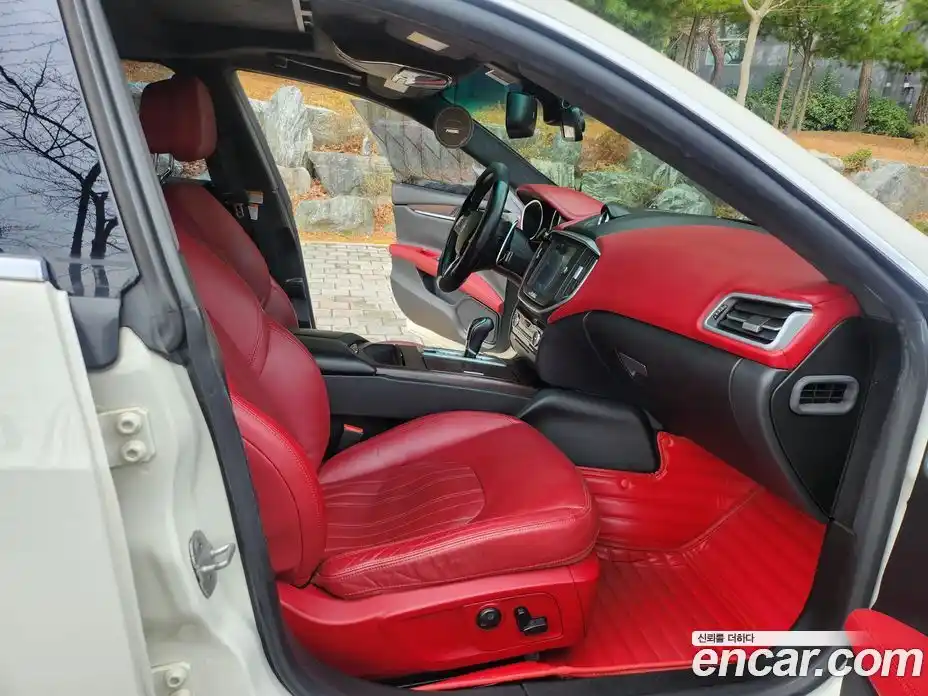 Maserati Ghibli 2014 3.0 гидро, фото 9