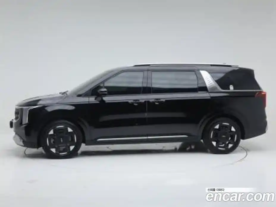 Kia Canival 2025 3.5 гидро в Москве № 360152, фото 3