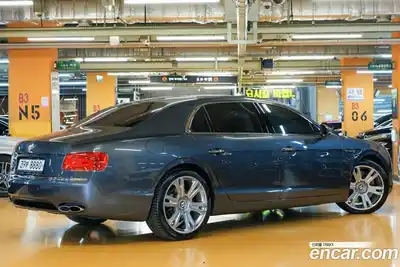 Bentley Flying Spur 2015 4.0 гидро, миниатюра 2