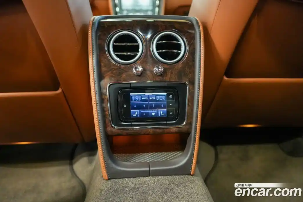 Bentley Flying Spur 2015 4.0 гидро, фото 9