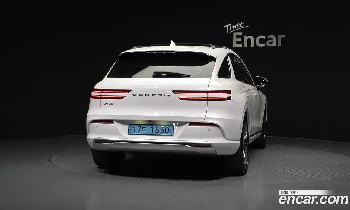 Genesis GV70 2022 0.1 гидро в Москве № 79485, фото 4