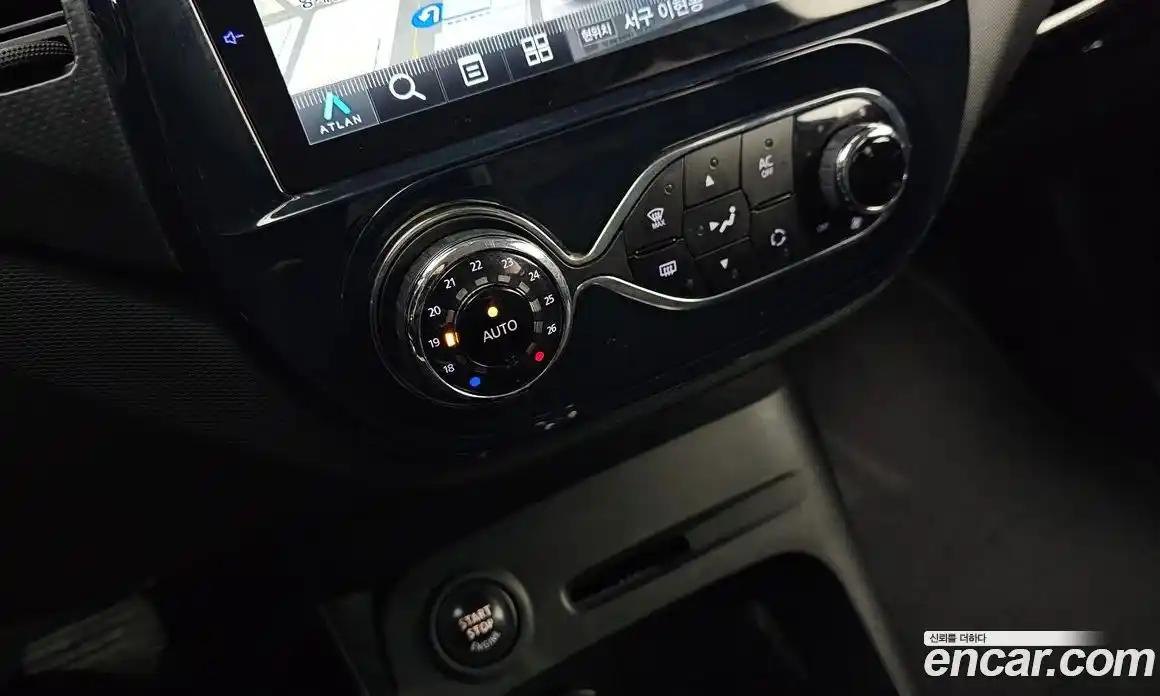 Renault QM3 2015 1.5 гидро в Москве № 938209, фото 18