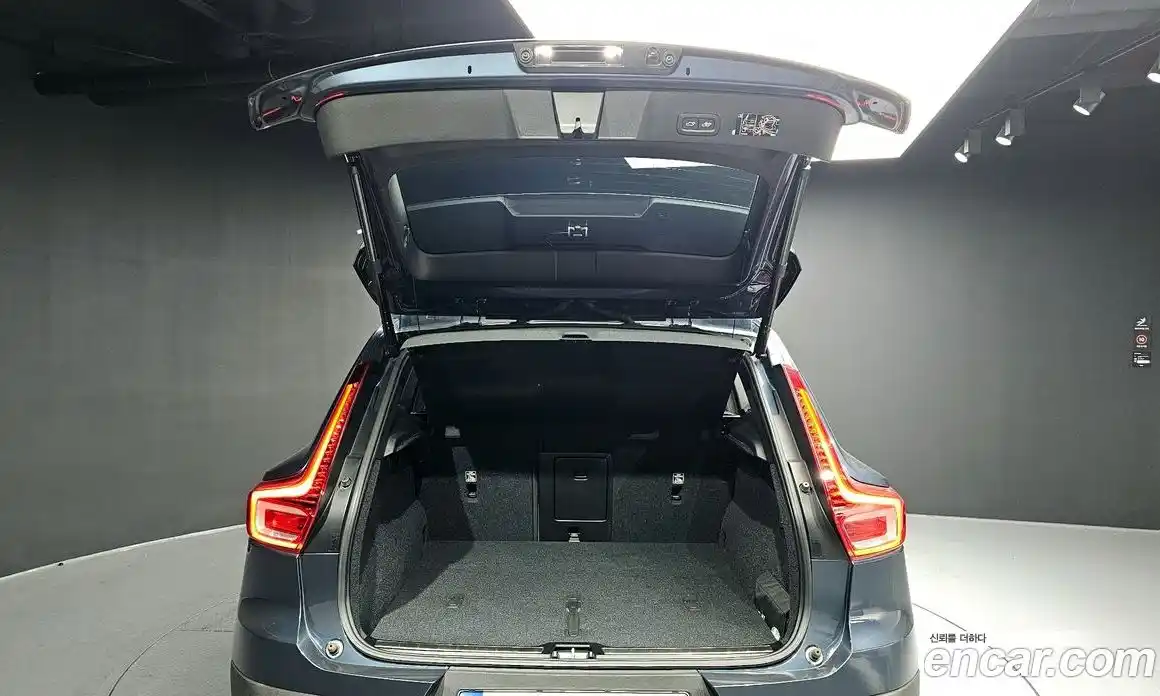 Volvo XC40 2021 2.0 гидро в Москве № 1008457, фото 20