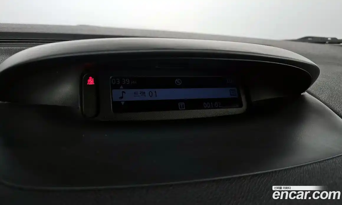 Renault SM3 2009 1.6 гидро в Москве № 107492, фото 14