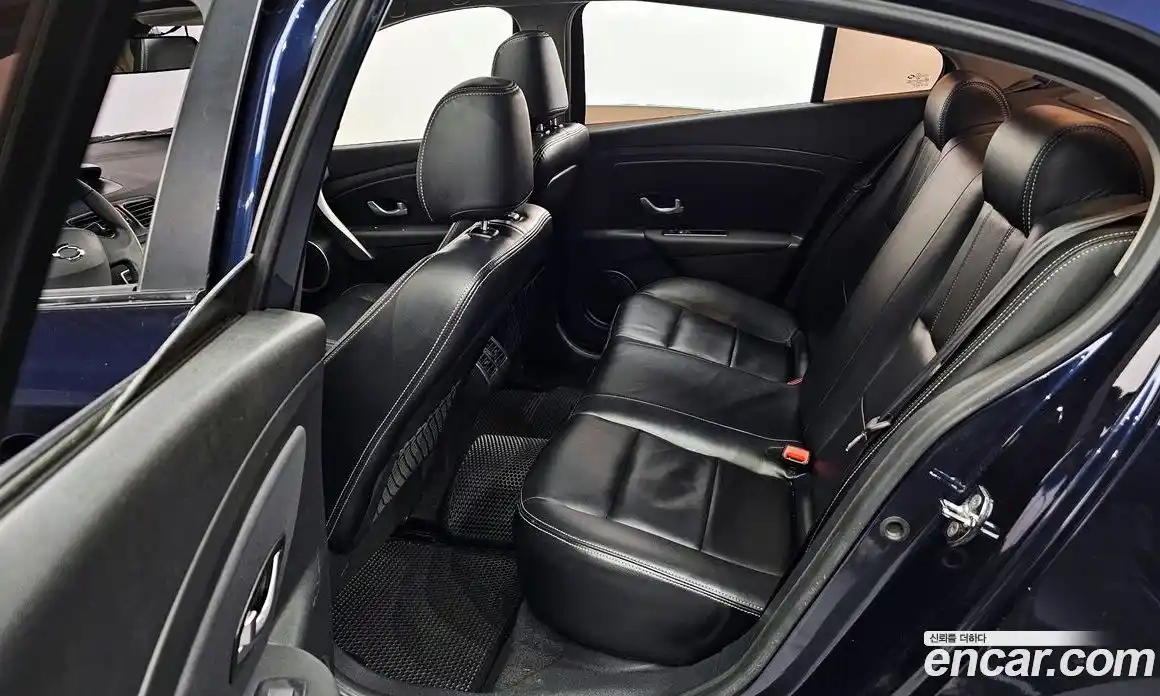 Renault SM3 2009 1.6 гидро в Москве № 107492, фото 20