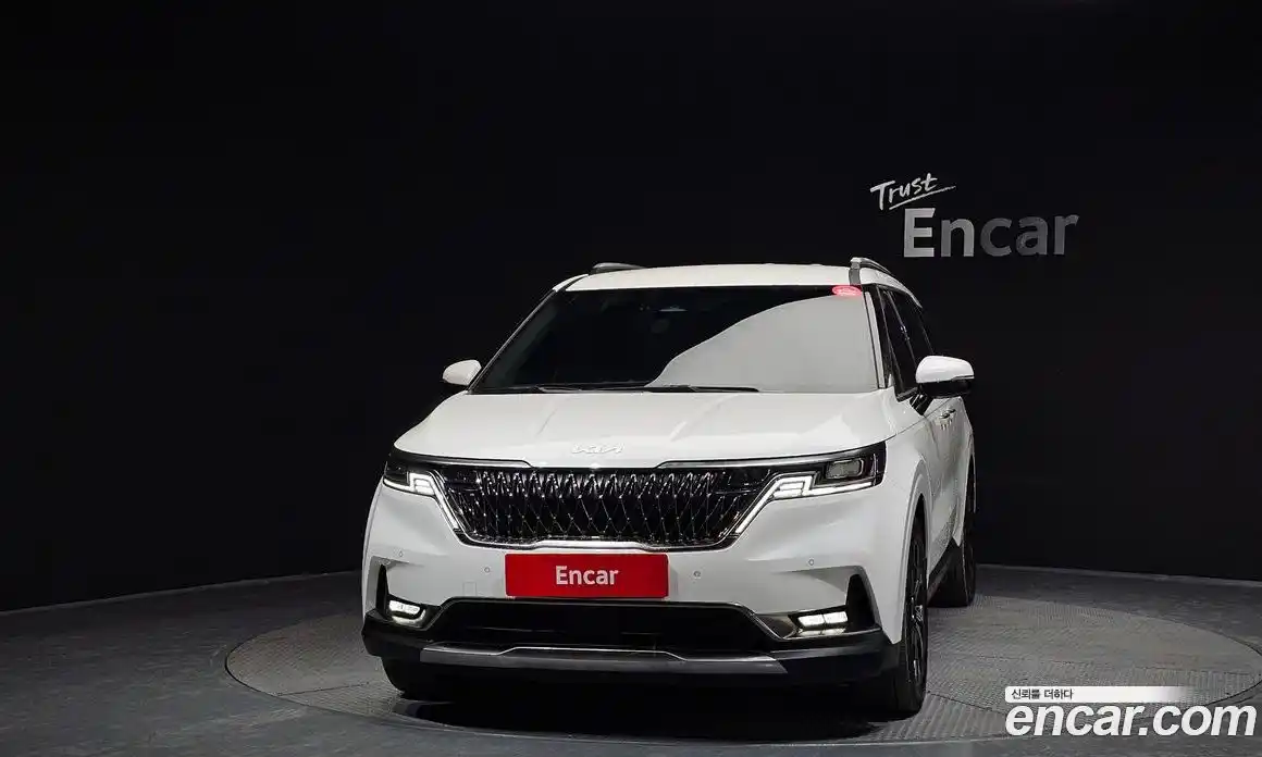 Kia Canival 2023 2.2 гидро в Москве № 131288, фото 3