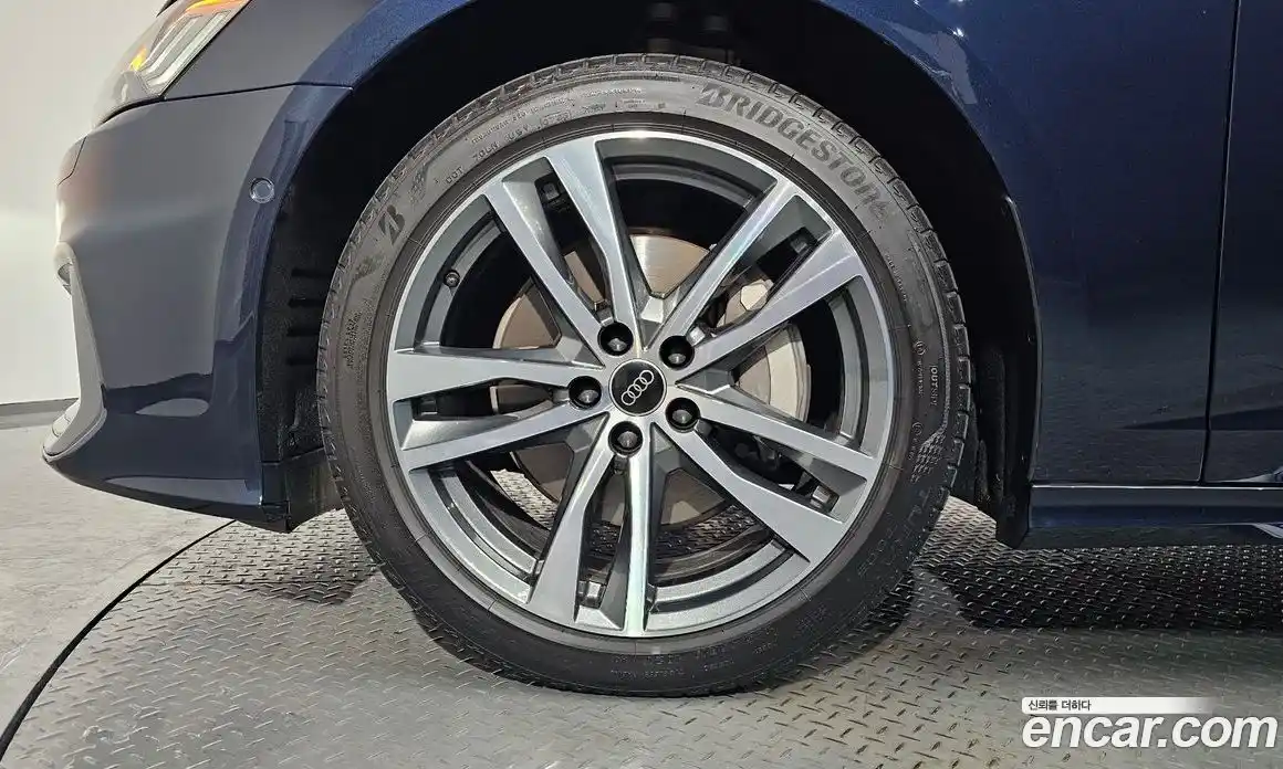 Audi A6 2023 2.0 гидро в Москве № 162777, фото 4