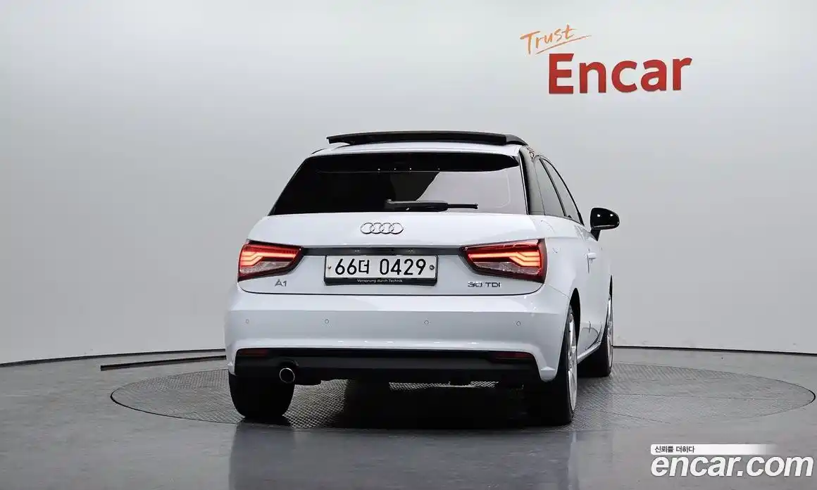 Audi A1 2015 1.6 гидро в Москве № 163419, фото 4