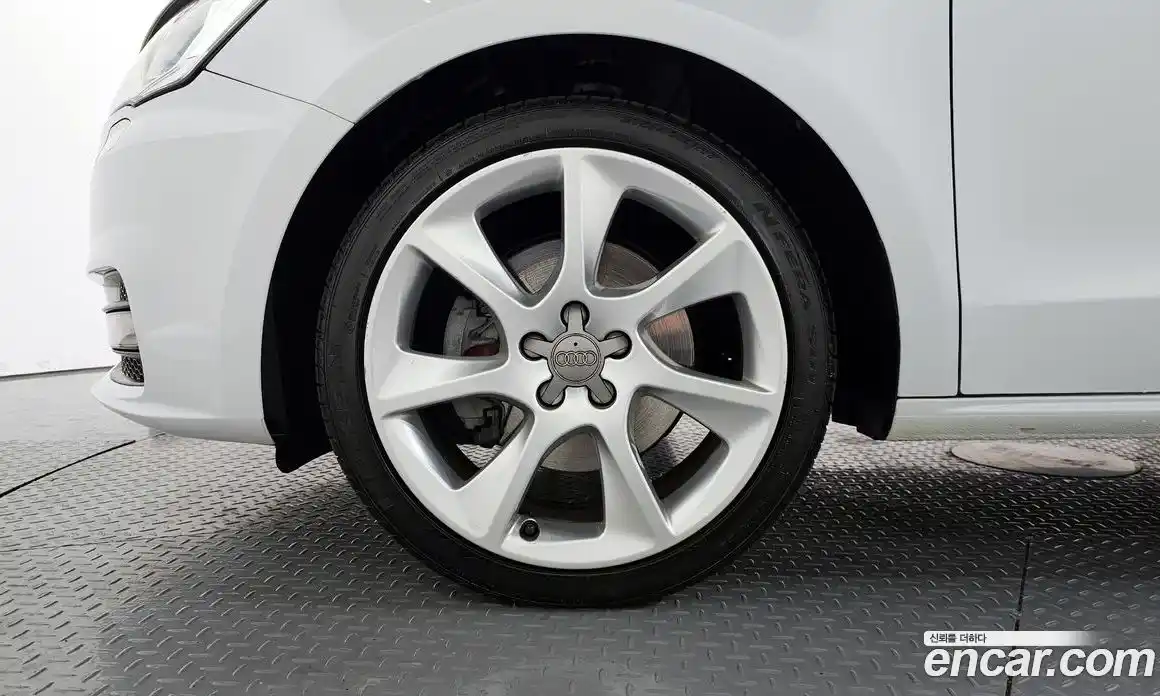 Audi A1 2015 1.6 гидро в Москве № 163419, фото 5