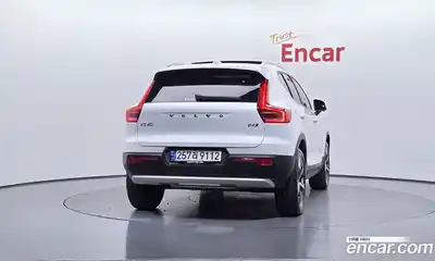 Volvo XC40 2024 2.0 гидро в Москве № 164131, миниатюра 4