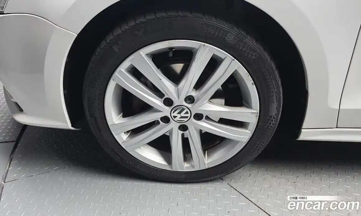 Volkswagen Jetta 2015 2.0 гидро в Москве № 169017, фото 5