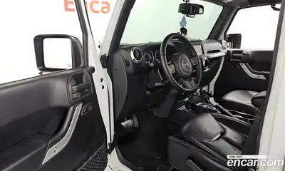 Jeep Wrangler 2017 3.6 гидро в Москве № 169527, миниатюра 11