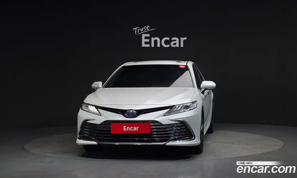 Toyota Camry 2023 2.5 гидро в Москве № 170225, фото 3