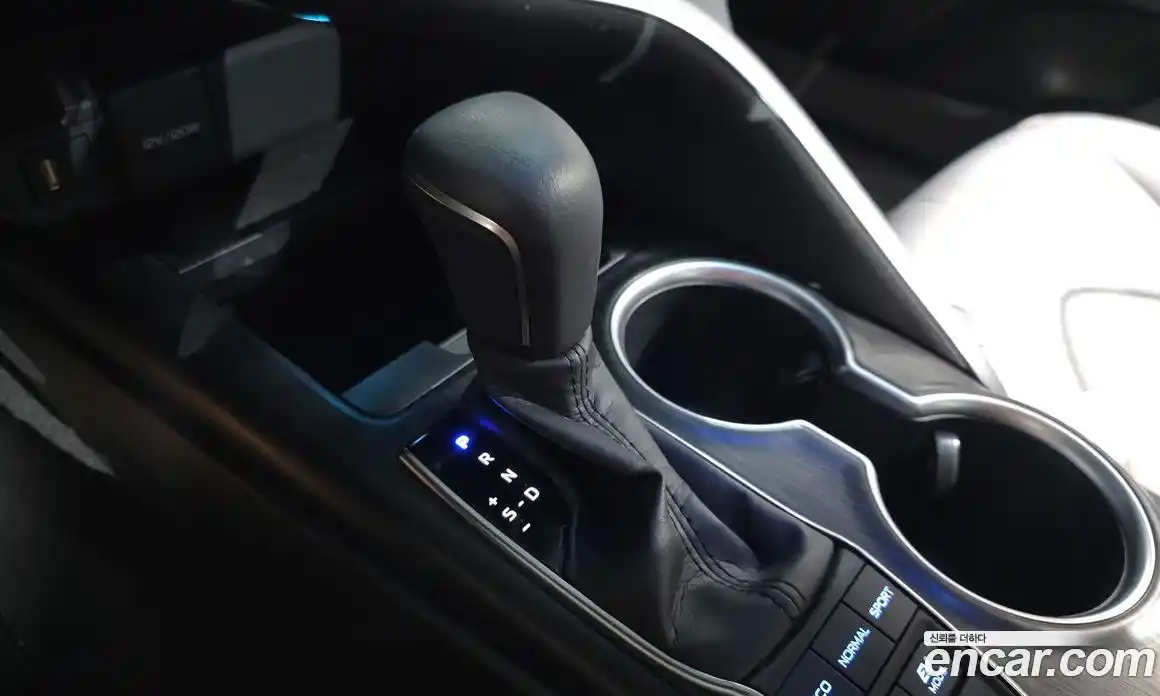 Toyota Camry 2023 2.5 гидро в Москве № 170225, фото 9