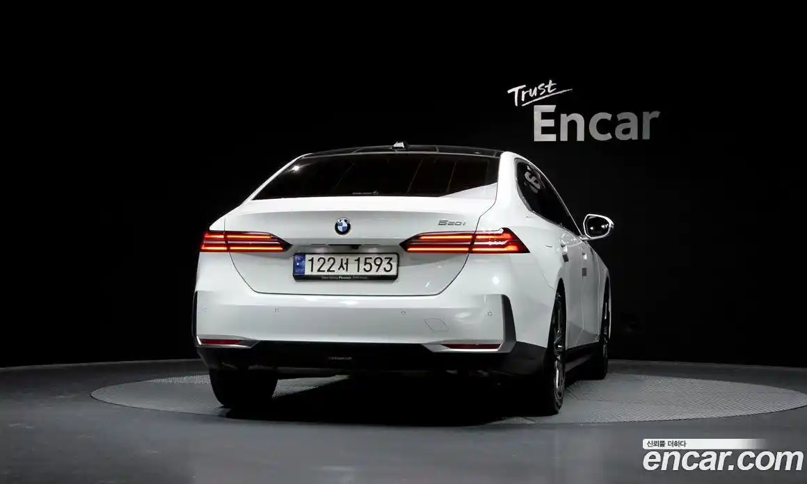 BMW 5-Series 2023 2.0 гидро в Москве № 1835521, фото 4