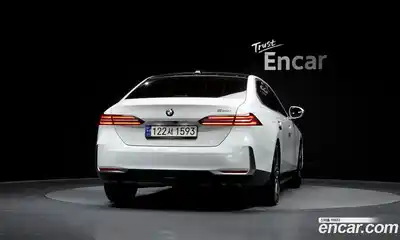 BMW 5-Series 2023 2.0 гидро в Москве № 1835521, миниатюра 4