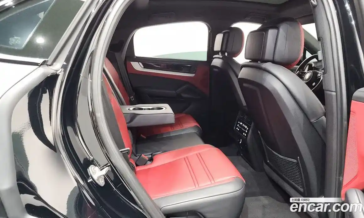Porsche Cayenne 2023 3.0 гидро в Москве № 1837022, фото 15