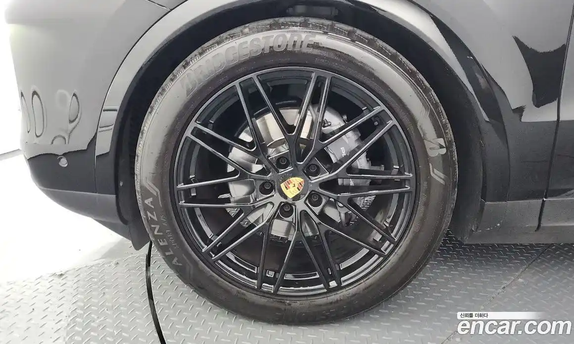 Porsche Cayenne 2023 3.0 гидро в Москве № 1837022, фото 4