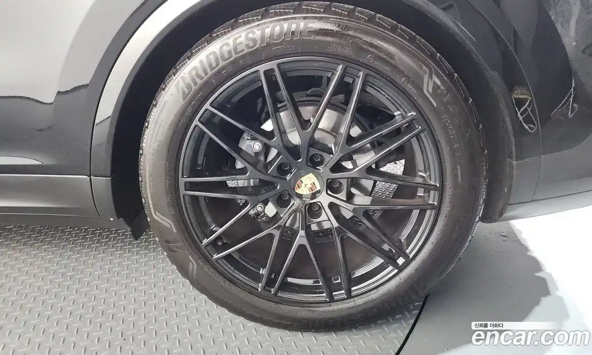 Porsche Cayenne 2023 3.0 гидро в Москве № 1837022, фото 6