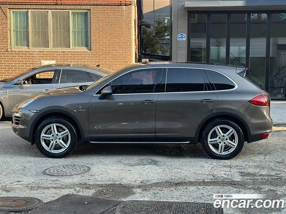 Porsche Cayenne 2013 3.0 гидро в Москве № 187202, фото 3