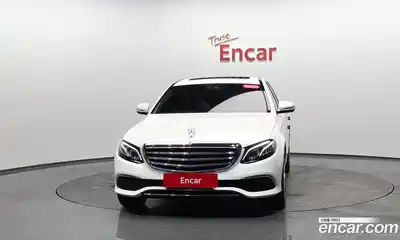 Mercedes-Benz E-Class 2019 1.9 гидро, миниатюра 2
