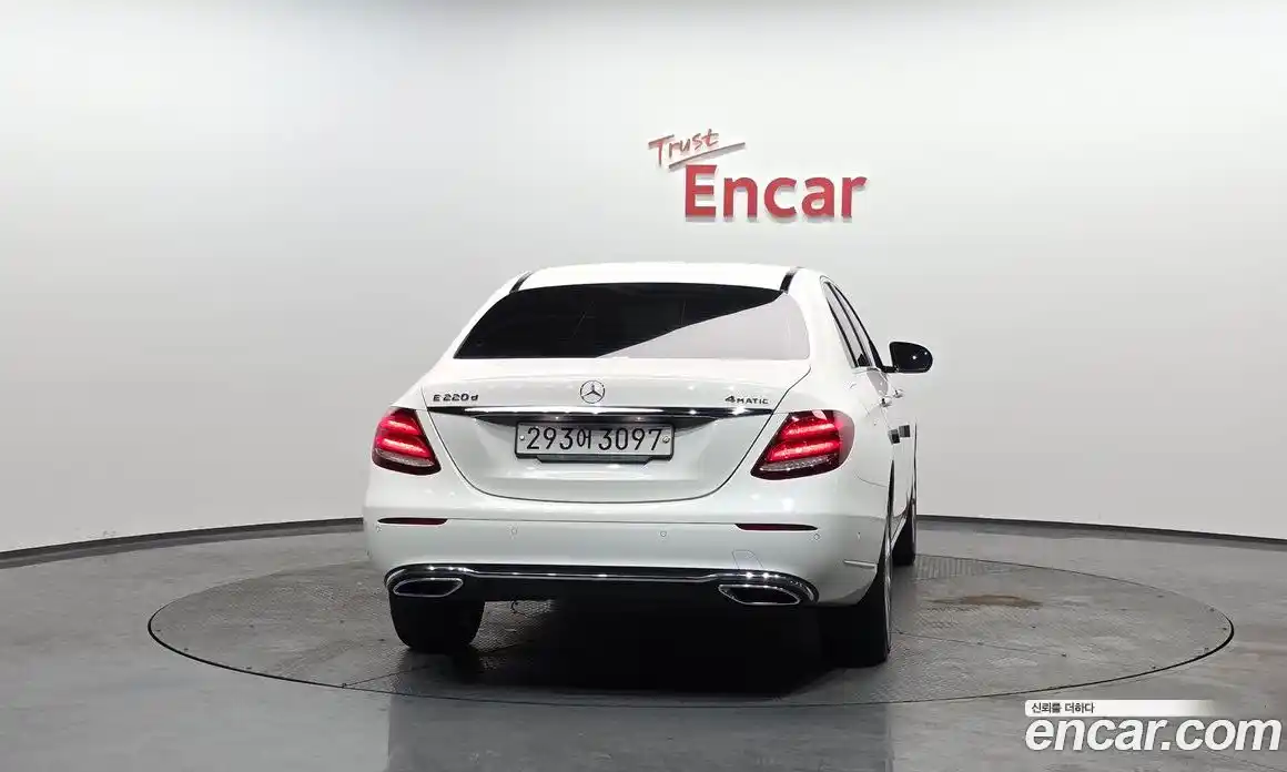 Mercedes-Benz E-Class 2019 1.9 гидро, фото 3