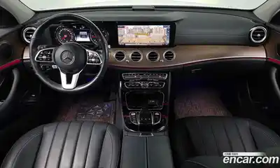 Mercedes-Benz E-Class 2019 1.9 гидро, миниатюра 6