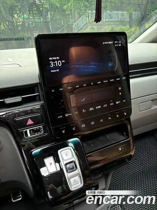 Hyundai Staria 2025 1.6 гидро в Москве № 2049775, фото 6