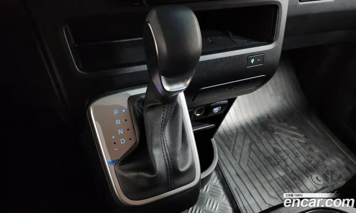 Hyundai Staria 2025 1.6 гидро в Москве № 2049870, фото 11