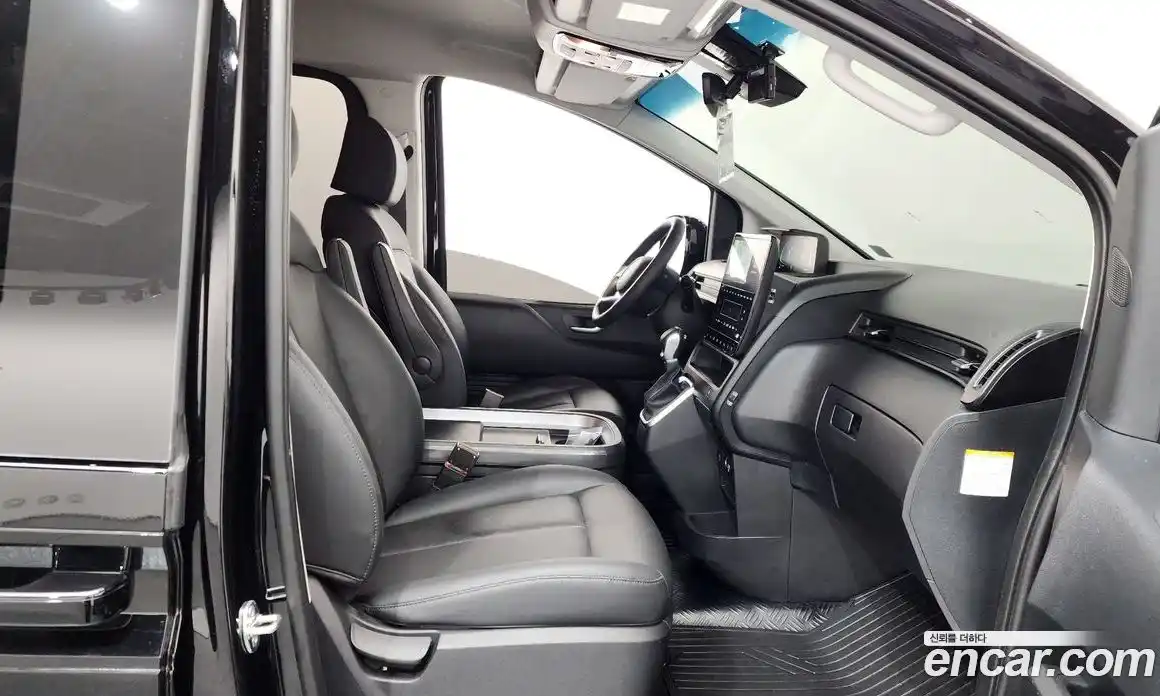 Hyundai Staria 2025 1.6 гидро в Москве № 2049870, фото 15