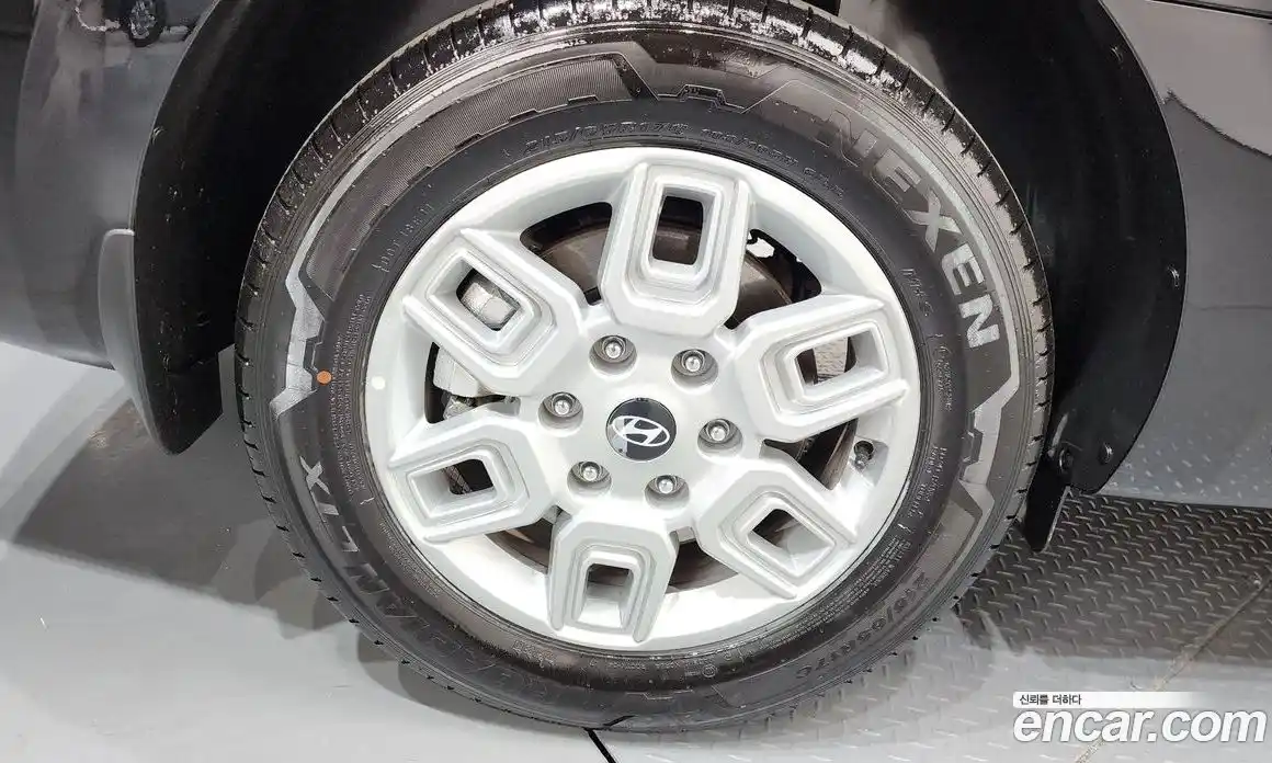 Hyundai Staria 2025 1.6 гидро в Москве № 2049870, фото 4