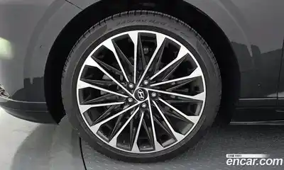 Hyundai Grandeur 2023 2.5 гидро в Москве № 2049892, миниатюра 5