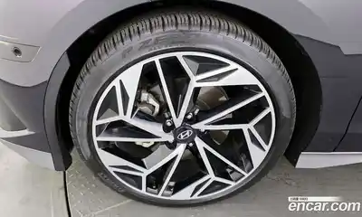 Hyundai Ioniq 6 2023 0.1 гидро в Москве № 2050105, миниатюра 5