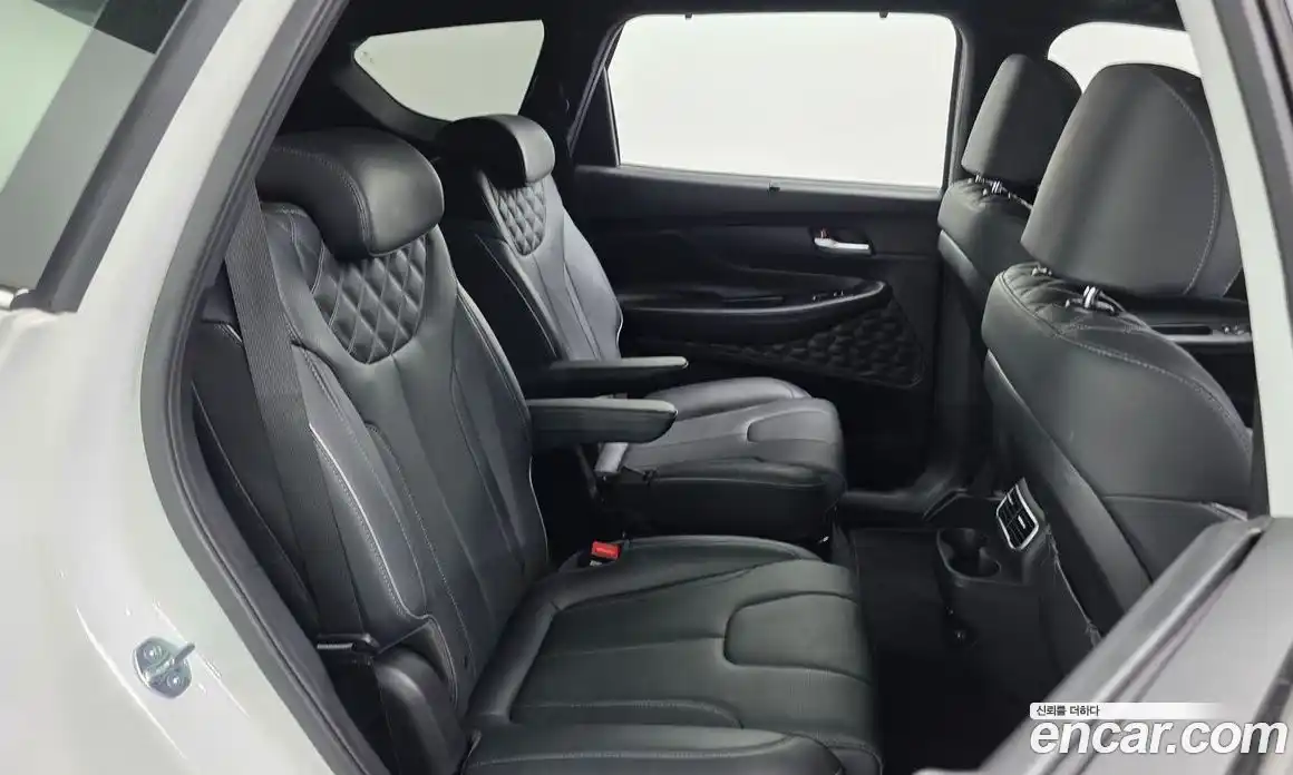 Hyundai Santa Fe 2023 2.5 гидро в Москве № 2050160, фото 16