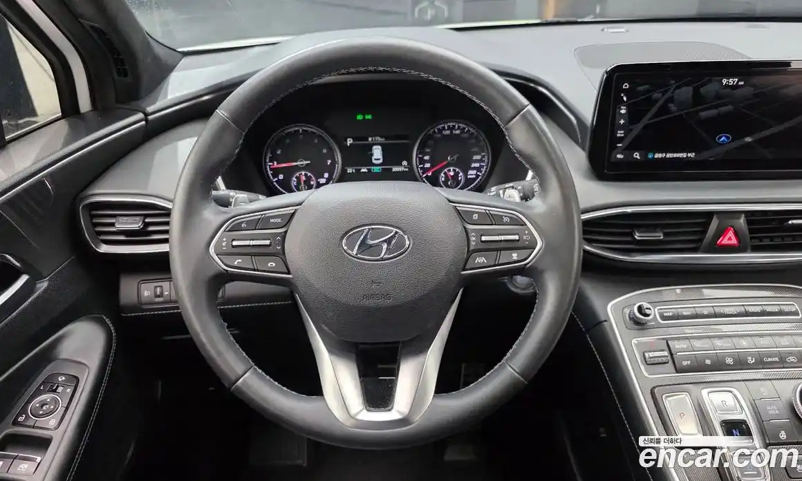 Hyundai Santa Fe 2023 2.5 гидро в Москве № 2050160, фото 18