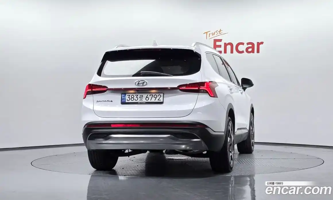 Hyundai Santa Fe 2023 2.5 гидро в Москве № 2050160, фото 3