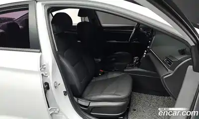 Hyundai Avante 2019 1.6 гидро в Москве № 2050203, миниатюра 11