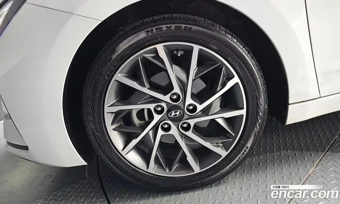 Hyundai Avante 2019 1.6 гидро в Москве № 2050203, фото 5