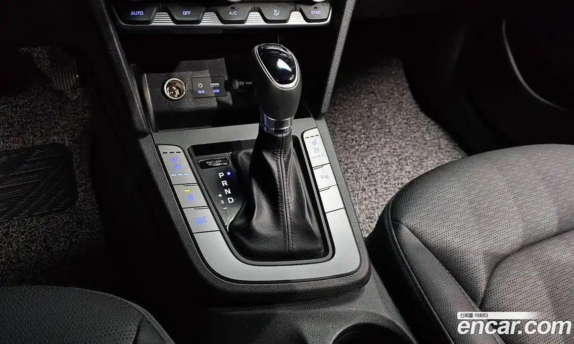 Hyundai Avante 2019 1.6 гидро в Москве № 2050203, фото 9
