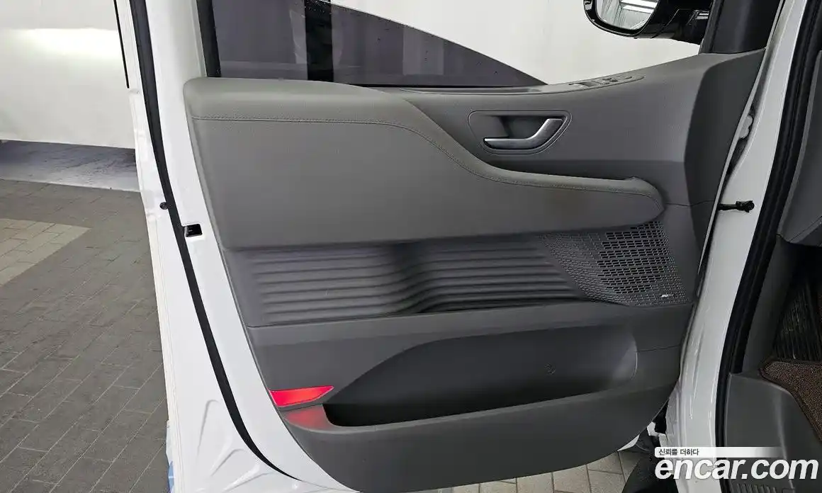 Hyundai Staria 2021 3.5 гидро в Москве № 2050236, фото 13
