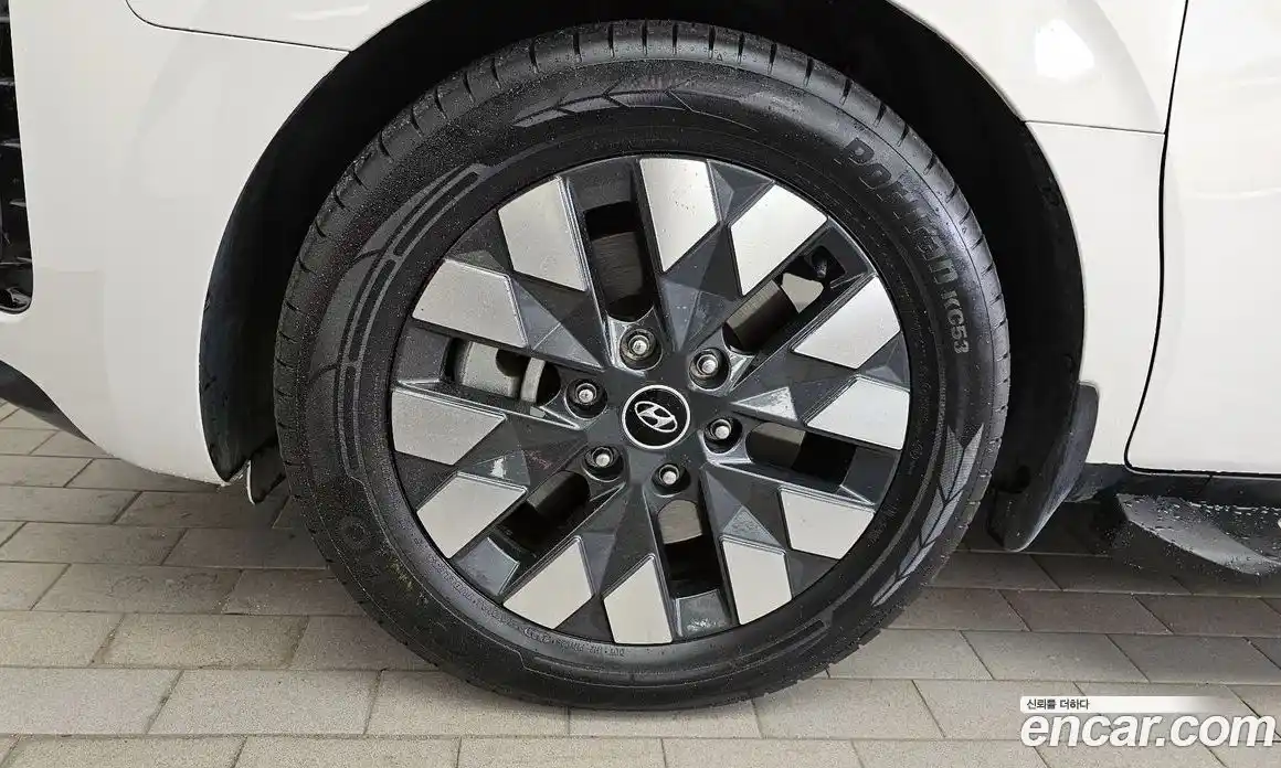 Hyundai Staria 2021 3.5 гидро в Москве № 2050236, фото 4