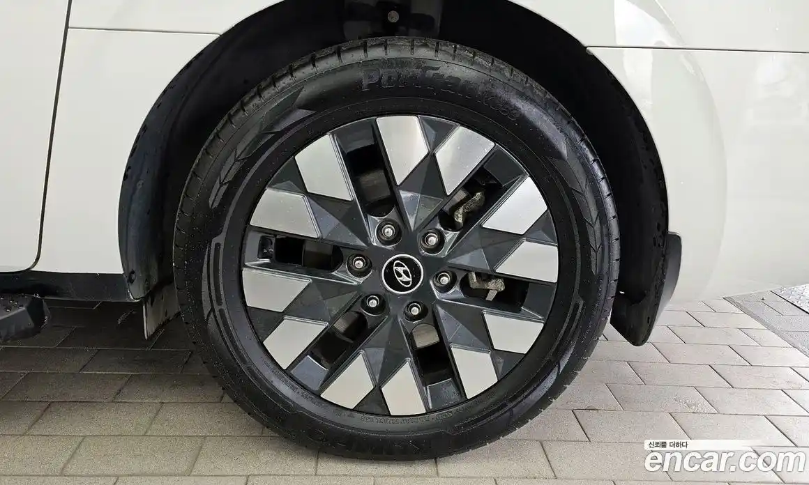 Hyundai Staria 2021 3.5 гидро в Москве № 2050236, фото 6