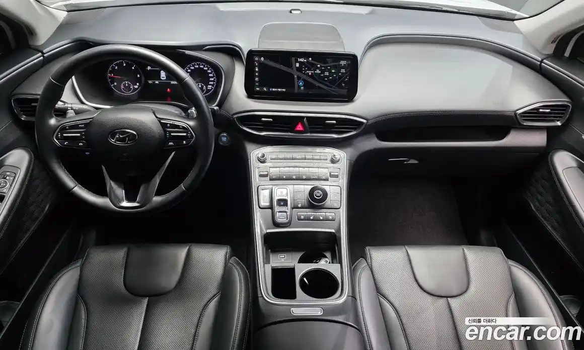 Hyundai Santa Fe 2022 2.2 гидро в Москве № 2050265, фото 7