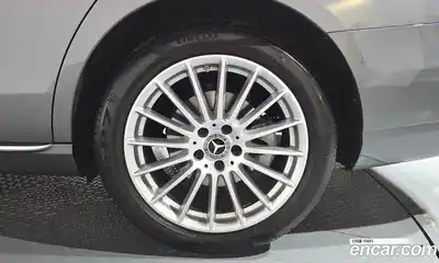 Mercedes-Benz E-Class 2021 2.0 гидро в Москве № 2050531, миниатюра 6